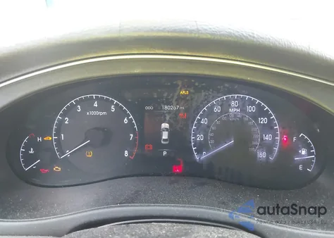 2012 Hyundai Genesis 3.8 z USA, uszkodzony, nr VIN KMHGC4DD7CU204491